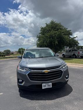 Gray 2019 Chevrolet Traverse LT Cloth