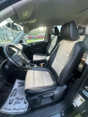Black 2016 Volkswagen Tiguan SE