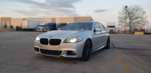 Silver 2011 BMW 550 i xDrive
