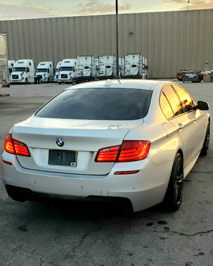2011 BMW 550 i xDrive