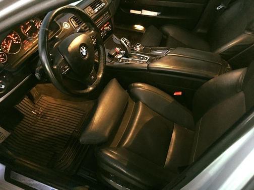 2011 BMW 550 i xDrive