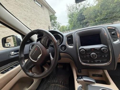 White 2018 Dodge Durango SXT