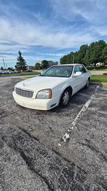 White 2004 Cadillac DeVille Base
