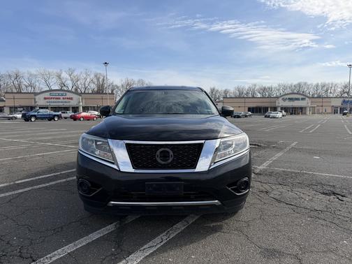 2015 Nissan Pathfinder S