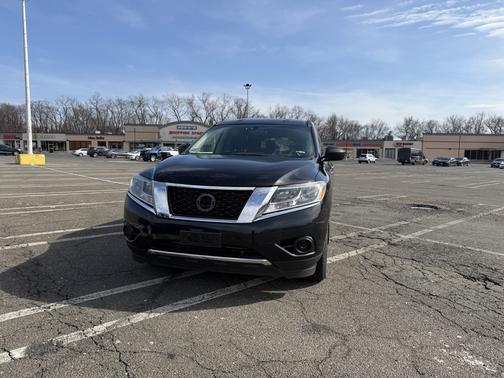2015 Nissan Pathfinder S