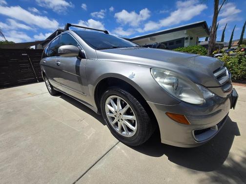 Gold 2007 Mercedes-Benz R-Class R 350 4MATIC