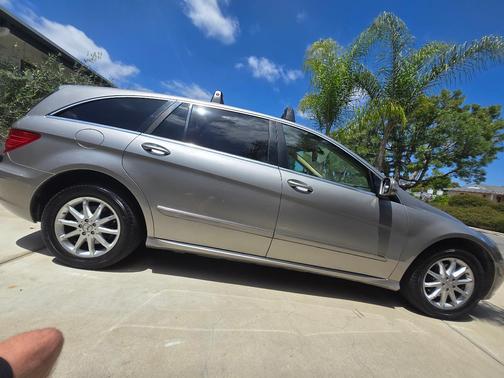 Gold 2007 Mercedes-Benz R-Class R 350 4MATIC