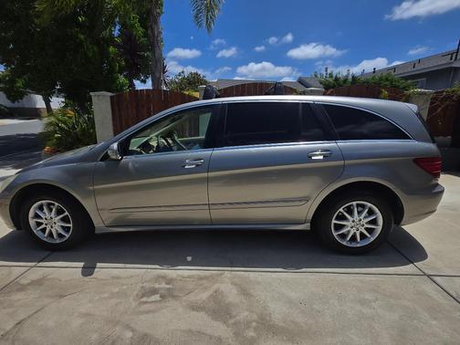 Gold 2007 Mercedes-Benz R-Class R 350 4MATIC