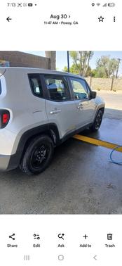 Silver 2017 Jeep Renegade Sport