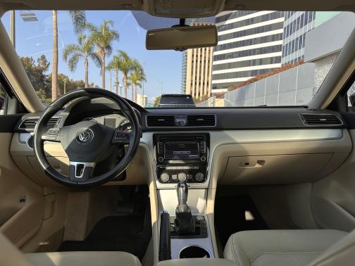 2013 Volkswagen Passat 2.5 SE