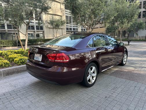 2013 Volkswagen Passat 2.5 SE