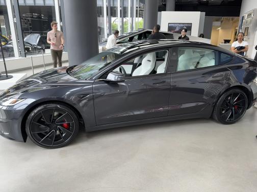 2024 Tesla Model 3 Performance