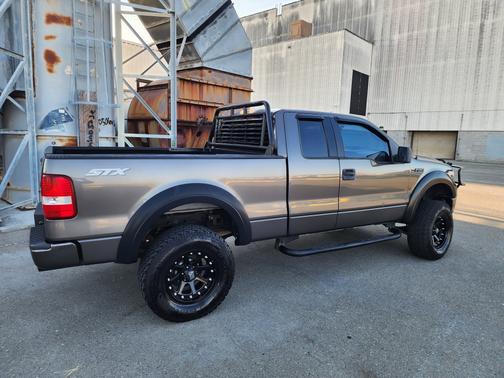 2006 Ford F-150 STX SuperCab