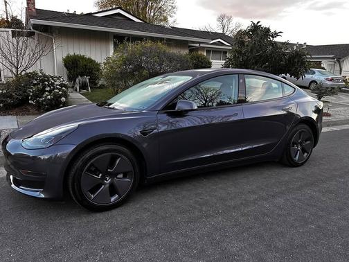 2023 Tesla Model 3 Base