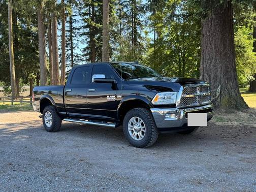 Black 2015 RAM 2500 Laramie
