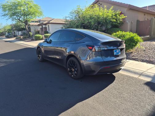 Gray 2023 Tesla Model Y AWD