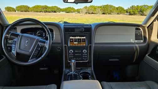 2016 Lincoln Navigator L Select
