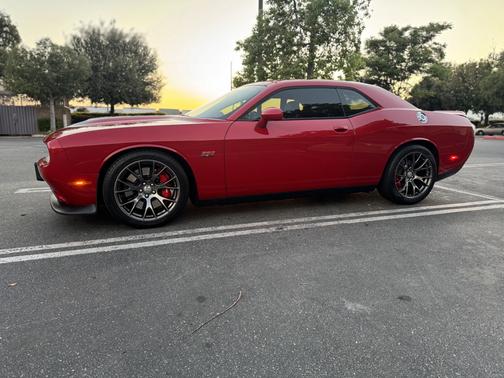 2015 Dodge Challenger SRT 392
