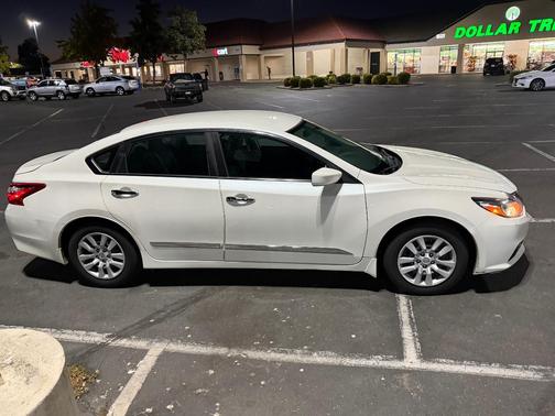 White 2016 Nissan Altima 2.5 S