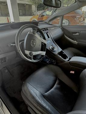 White 2011 Toyota Prius IV