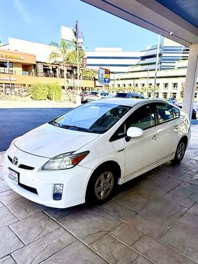 White 2011 Toyota Prius IV