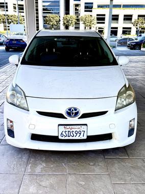 White 2011 Toyota Prius IV