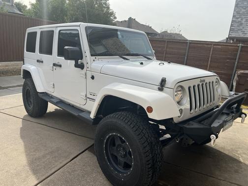 2016 Jeep Wrangler Unlimited Sahara