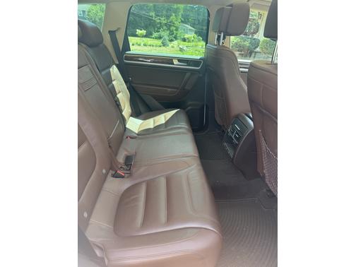 2014 Volkswagen Touareg TDI Lux