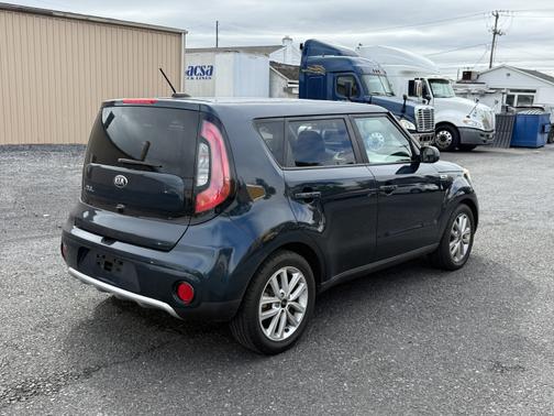 2017 Kia Soul +