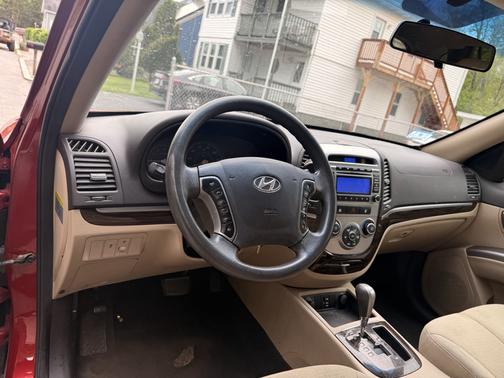 Red 2011 Hyundai SANTA FE GLS