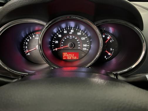 2012 Kia Sorento LX