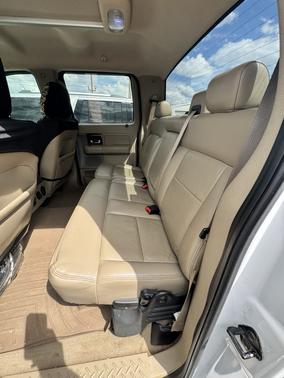White 2005 Ford F-150 Lariat SuperCrew