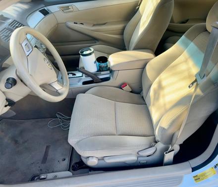 White 2008 Toyota Camry Solara SLE