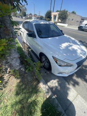 2015 INFINITI Q50 Premium