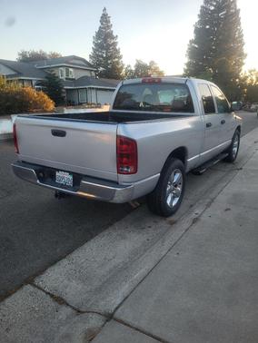 Silver 2004 Dodge Ram 1500 SLT Quad Cab