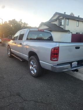 Silver 2004 Dodge Ram 1500 SLT Quad Cab