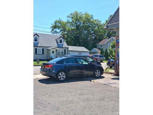 Black 2015 Chevrolet Cruze 1LT