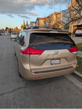 2011 Toyota Sienna LE