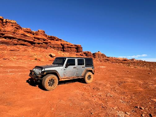 Silver 2018 Jeep Wrangler JK Unlimited Sport
