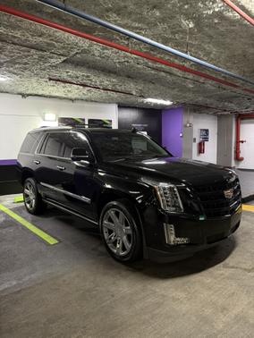 2018 Cadillac Escalade Premium Luxury