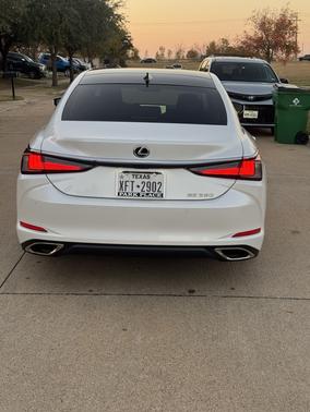 2025 Lexus ES 350 Base