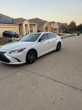 2025 Lexus ES 350 Base