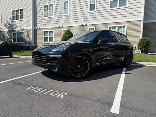 Black 2018 Porsche Cayenne Cayenne S