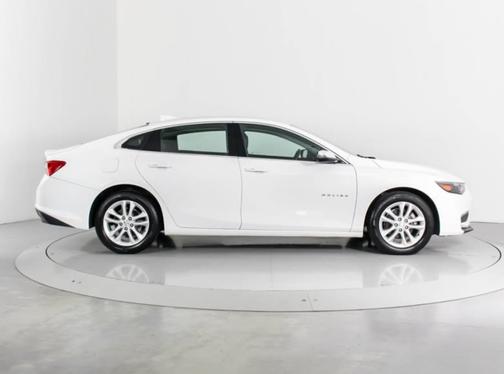 2017 Chevrolet Malibu 1LT