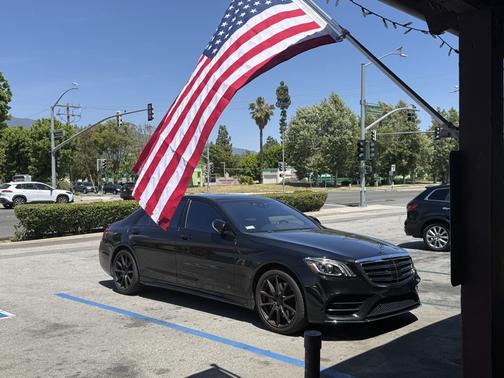Black 2018 Mercedes-Benz S-Class S 560