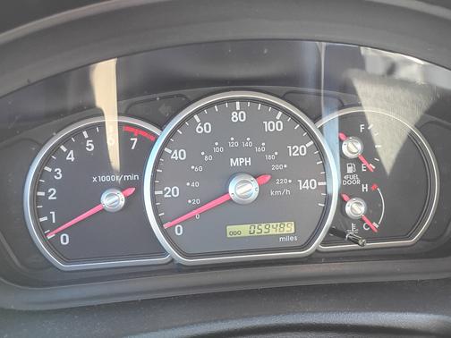 Red 2004 Mitsubishi Galant ES