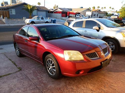Red 2004 Mitsubishi Galant ES