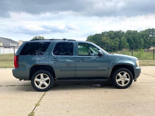 Blue 2008 Chevrolet Tahoe LT