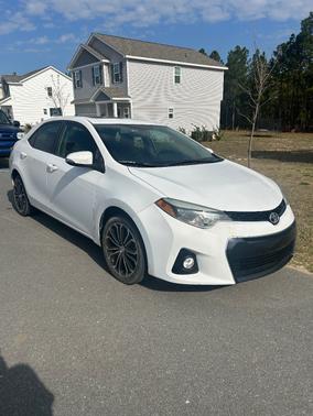 White 2014 Toyota Corolla S Plus