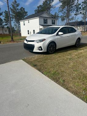 White 2014 Toyota Corolla S Plus